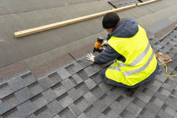 Best Residential Roofing Contractor  in Newhall, IA